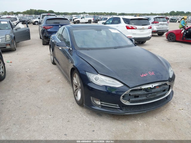 45894844 :رقم المزاد ، 5YJSA1DP6DFP13107 vin ، 2013 Tesla Model S Performance مزاد بيع