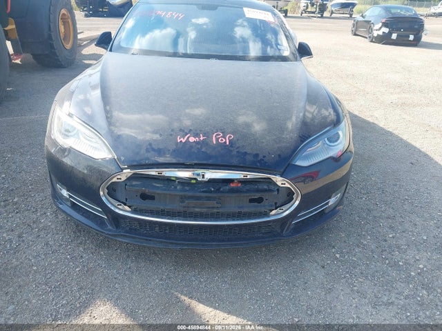 45894844 :رقم المزاد ، 5YJSA1DP6DFP13107 vin ، 2013 Tesla Model S Performance مزاد بيع