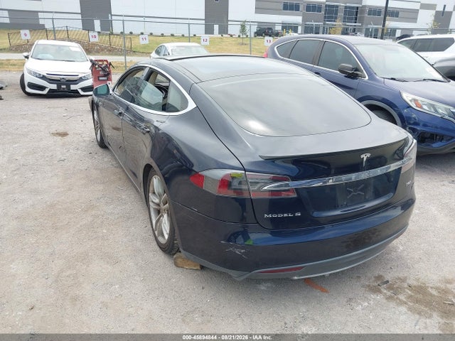 45894844 :رقم المزاد ، 5YJSA1DP6DFP13107 vin ، 2013 Tesla Model S Performance مزاد بيع