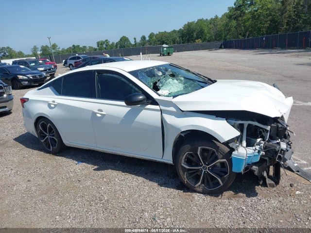 Продаж на аукціоні авто 2023 Nissan Altima Sr Fwd, vin: 1N4BL4CV7PN330235, номер лоту: 45894874