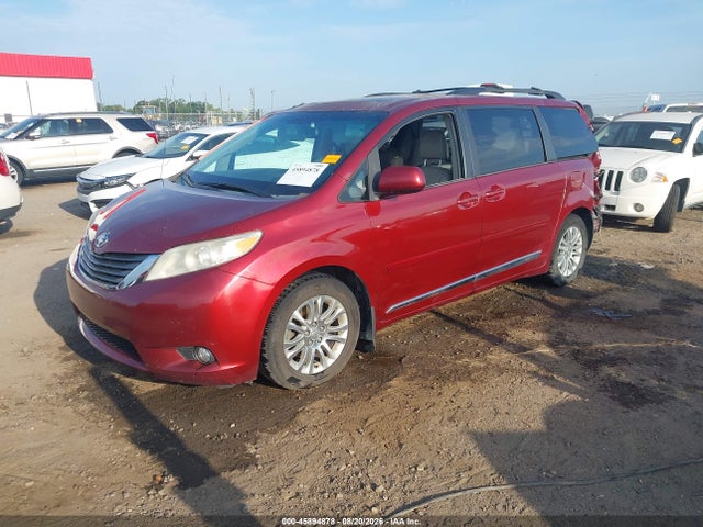 2012 Toyota Sienna Xle V6 8 Passenger მანქანა იყიდება აუქციონზე, vin: 5TDYK3DC8CS263115, აუქციონის ნომერი: 45894878