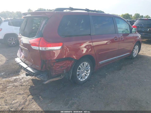 2012 Toyota Sienna Xle V6 8 Passenger მანქანა იყიდება აუქციონზე, vin: 5TDYK3DC8CS263115, აუქციონის ნომერი: 45894878