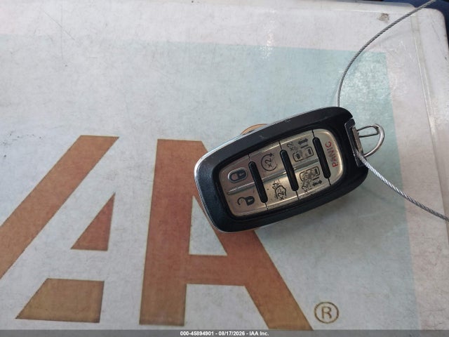 45894901 :رقم المزاد ، 2C4RC1GG1HR753691 vin ، 2017 Chrysler Pacifica Limited مزاد بيع