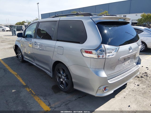 Продажа на аукционе авто 2017 Toyota Sienna Se 8 Passenger, vin: 5TDXZ3DC4HS840253, номер лота: 45894923