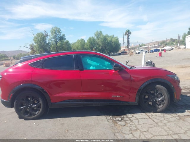 2023 Ford Mustang Mach-e Premium მანქანა იყიდება აუქციონზე, vin: 3FMTK3R77PMA92638, აუქციონის ნომერი: 45894927