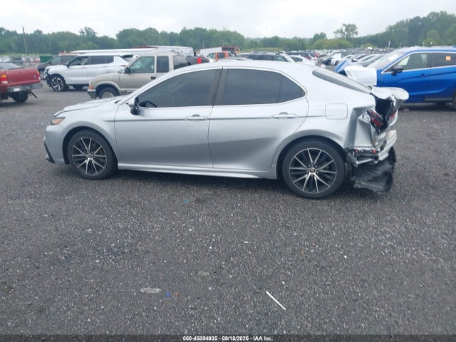 2022 Toyota Camry Se მანქანა იყიდება აუქციონზე, vin: 4T1G11AK3NU699251, აუქციონის ნომერი: 45894935