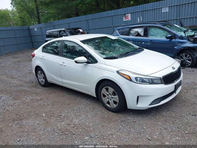 45894956 :رقم المزاد ، 3KPFK4A72JE171638 vin ، 2018 Kia Forte Lx مزاد بيع