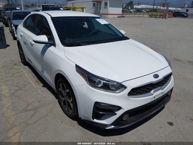 2019 3KPF24AD7KE093199 main image
