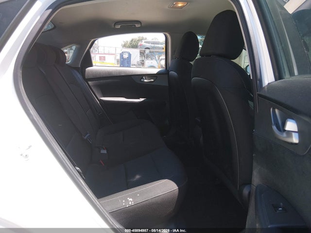 KIA Forte Lxs 2019 3KPF24AD7KE093199 Image 8