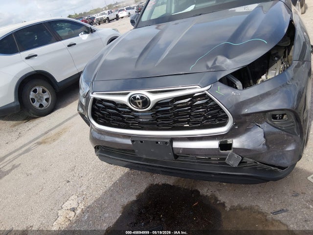 2022 Toyota Highlander Xle მანქანა იყიდება აუქციონზე, vin: 5TDGZRBH2NS211877, აუქციონის ნომერი: 45894999