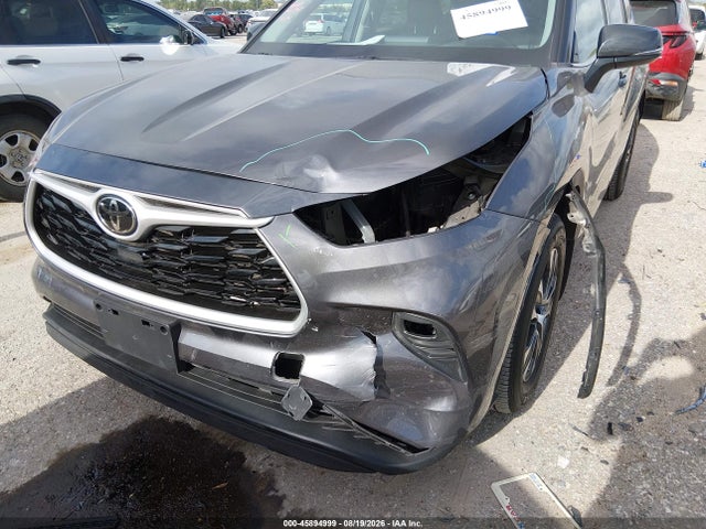 2022 Toyota Highlander Xle მანქანა იყიდება აუქციონზე, vin: 5TDGZRBH2NS211877, აუქციონის ნომერი: 45894999
