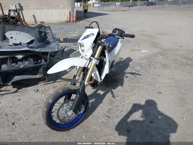 2019 JS1SK44A6K7100590 головне зображення