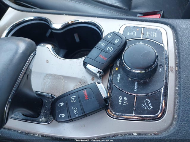 2015 Jeep Grand Cherokee Overland მანქანა იყიდება აუქციონზე, vin: 1C4RJFCTXFC933232, აუქციონის ნომერი: 45895007