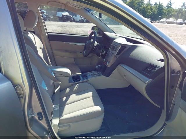 Продаж на аукціоні авто 2014 Subaru Outback 2.5i Premium, vin: 4S4BRBCC2E3317070, номер лоту: 45895076