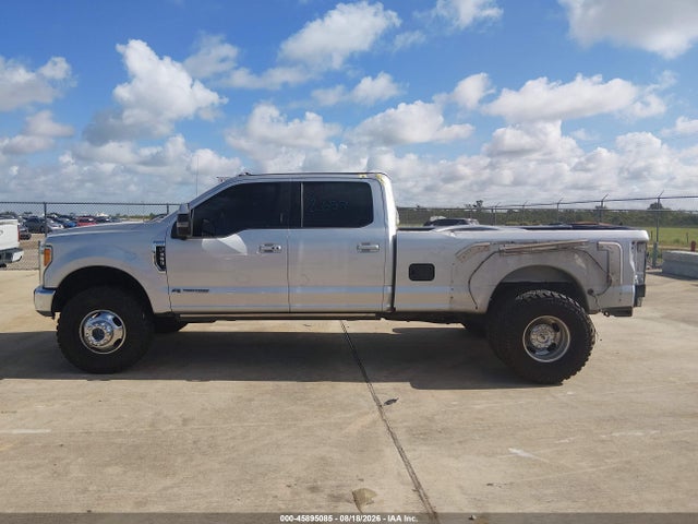 1FT8W3DT0JEB19226 Ford F-350 Lariat