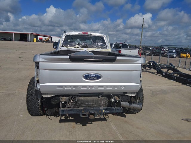1FT8W3DT0JEB19226 Ford F-350 Lariat