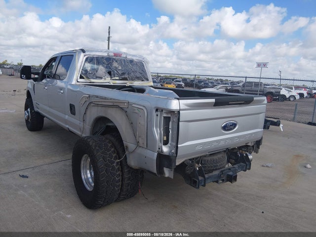1FT8W3DT0JEB19226 Ford F-350 Lariat