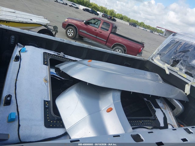 1FT8W3DT0JEB19226 Ford F-350 Lariat