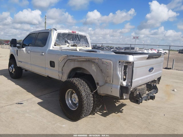 1FT8W3DT0JEB19226 Ford F-350 Lariat