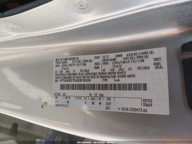 1FT8W3DT0JEB19226 Ford F-350 Lariat