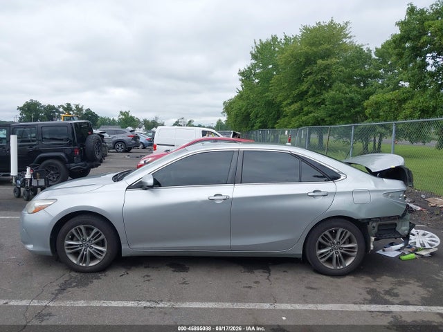 2015 Toyota Camry Se მანქანა იყიდება აუქციონზე, vin: 4T1BF1FK7FU900140, აუქციონის ნომერი: 45895088