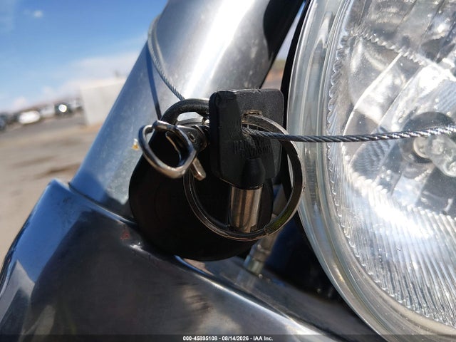 2009 Harley-davidson Vrscf მანქანა იყიდება აუქციონზე, vin: 1HD1HPH149K811125, აუქციონის ნომერი: 45895108