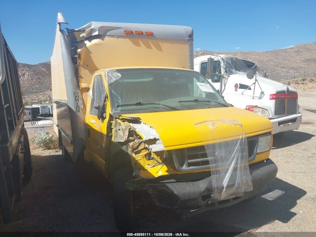 45895111 :رقم المزاد ، 1FDSE35L27DA15113 vin ، 2007 Ford E-350 Cutaway مزاد بيع