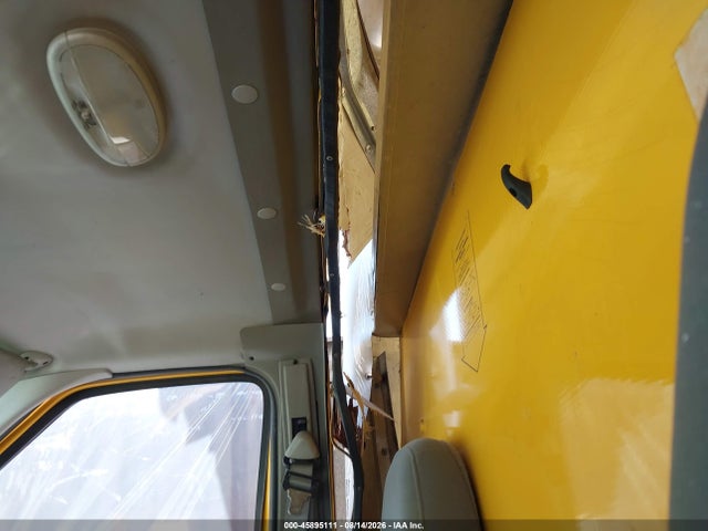 45895111 :رقم المزاد ، 1FDSE35L27DA15113 vin ، 2007 Ford E-350 Cutaway مزاد بيع