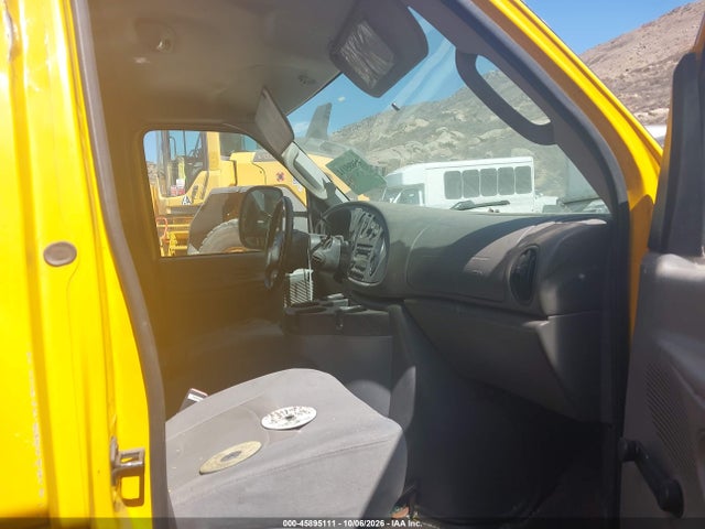 45895111 :رقم المزاد ، 1FDSE35L27DA15113 vin ، 2007 Ford E-350 Cutaway مزاد بيع