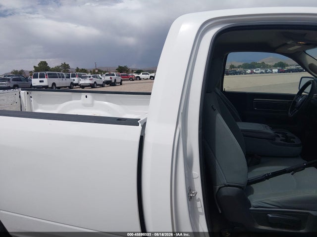 3C6JR6DG2HG764855 RAM 1500 Tradesman 4x2 8&#039; Box