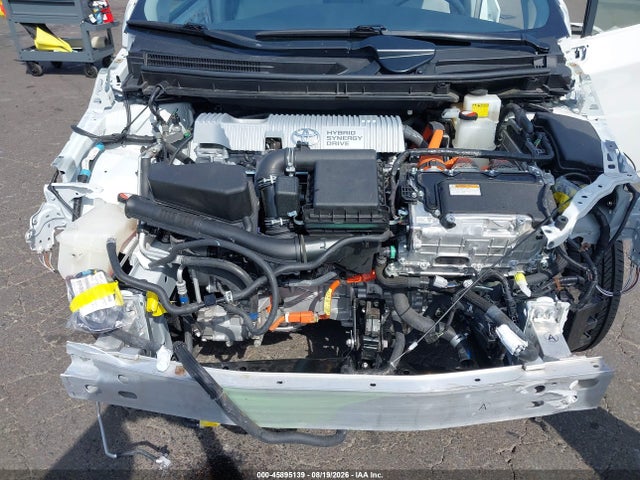 Toyota Prius Three 2014 JTDKN3DU6E0383071 Image 10