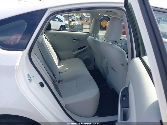 Toyota Prius Three 2014 JTDKN3DU6E0383071 Image 8