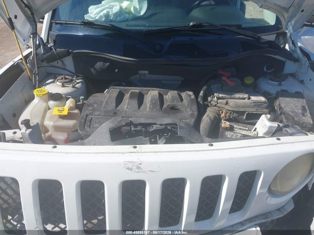 2014 Jeep Patriot Latitude მანქანა იყიდება აუქციონზე, vin: 1C4NJPFB6ED549996, აუქციონის ნომერი: 45895187