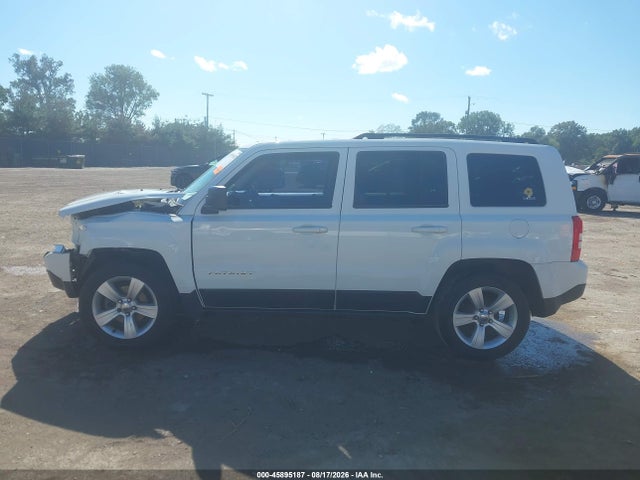 2014 Jeep Patriot Latitude მანქანა იყიდება აუქციონზე, vin: 1C4NJPFB6ED549996, აუქციონის ნომერი: 45895187