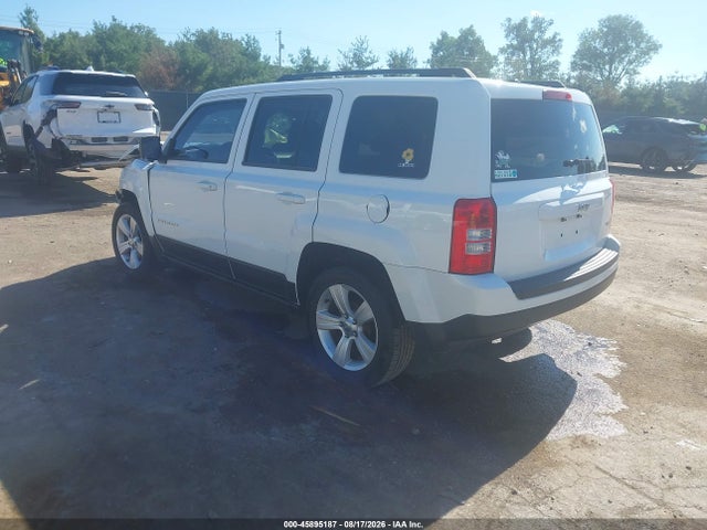 2014 Jeep Patriot Latitude მანქანა იყიდება აუქციონზე, vin: 1C4NJPFB6ED549996, აუქციონის ნომერი: 45895187