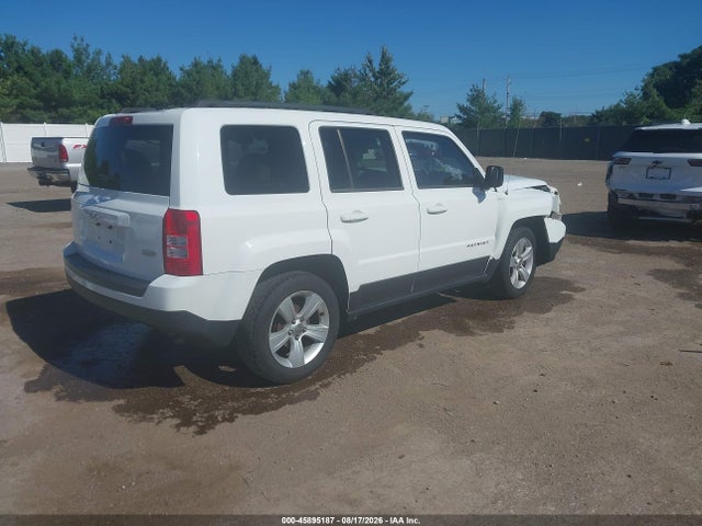 2014 Jeep Patriot Latitude მანქანა იყიდება აუქციონზე, vin: 1C4NJPFB6ED549996, აუქციონის ნომერი: 45895187