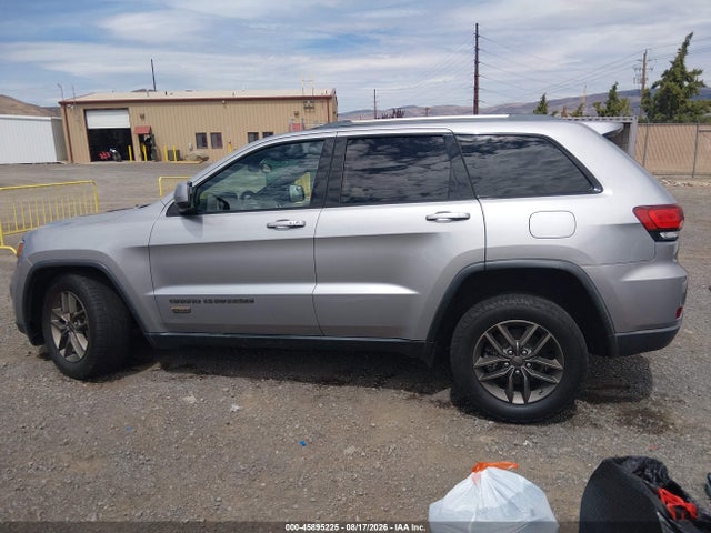 Продаж на аукціоні авто 2017 Jeep Grand Cherokee 75th Anniversary Edition, vin: 1C4RJFAG8HC674586, номер лоту: 45895225
