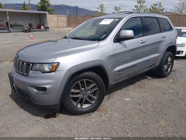 Продаж на аукціоні авто 2017 Jeep Grand Cherokee 75th Anniversary Edition, vin: 1C4RJFAG8HC674586, номер лоту: 45895225