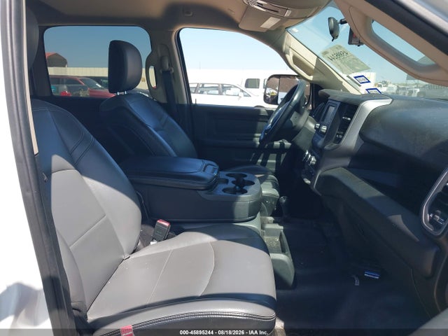 3C6UR5HJ5LG243649 RAM 2500 Tradesman 4x4 8&#039; Box
