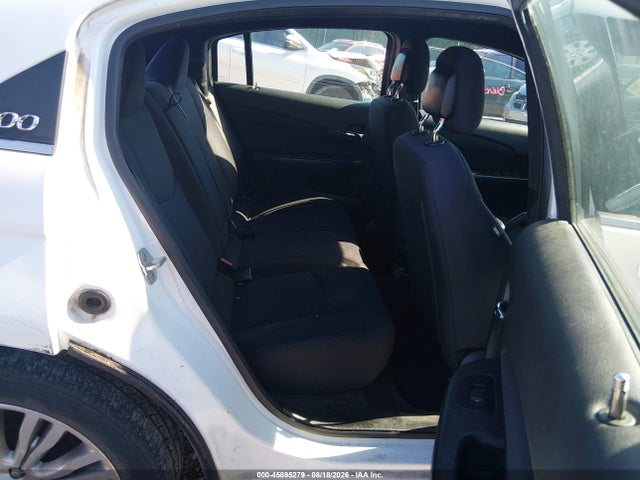 2013 Chrysler 200 Lx მანქანა იყიდება აუქციონზე, vin: 1C3CCBAB7DN671002, აუქციონის ნომერი: 45895279
