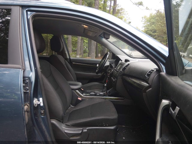 45895281 :رقم المزاد ، 5XYKT3A63EG517668 vin ، 2014 Kia Sorento Lx مزاد بيع