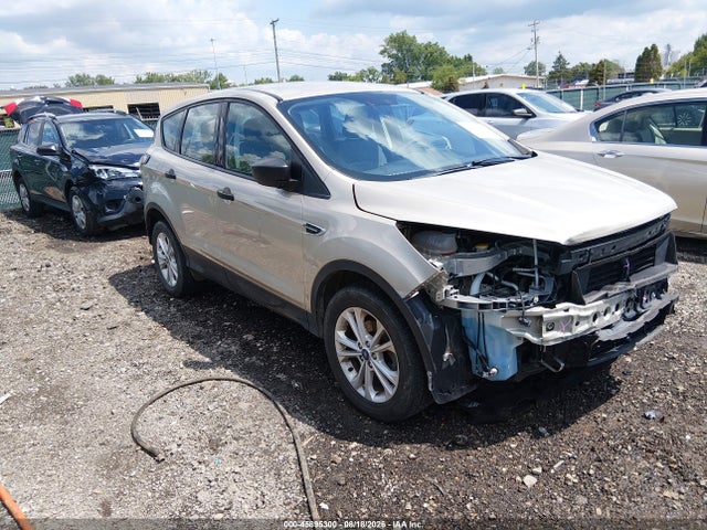 Продаж на аукціоні авто 2017 Ford Escape S, vin: 1FMCU0F78HUE68810, номер лоту: 45895300
