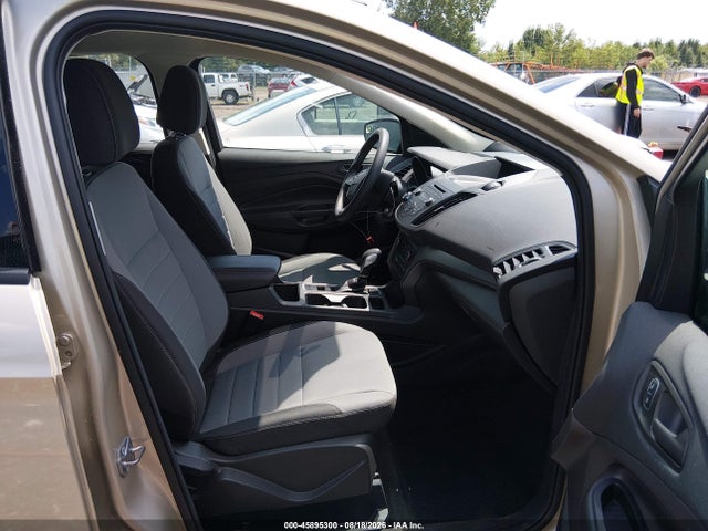 Продажа на аукционе авто 2017 Ford Escape S, vin: 1FMCU0F78HUE68810, номер лота: 45895300