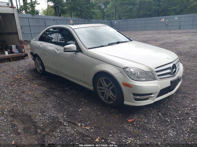 Продажа на аукционе авто 2012 Mercedes-benz C 300 Sport 4matic, vin: WDDGF8BBXCR199896, номер лота: 45895315