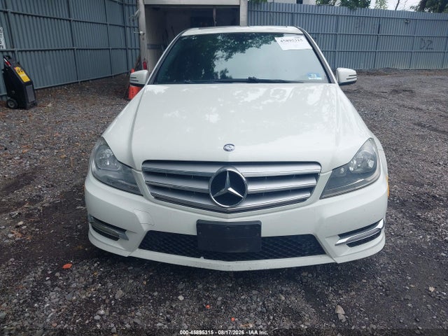 2012 Mercedes-benz C 300 Sport 4matic მანქანა იყიდება აუქციონზე, vin: WDDGF8BBXCR199896, აუქციონის ნომერი: 45895315