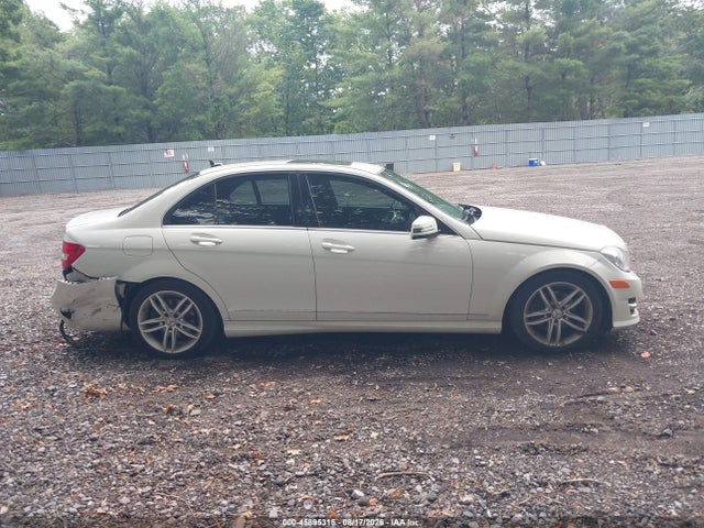 2012 Mercedes-benz C 300 Sport 4matic მანქანა იყიდება აუქციონზე, vin: WDDGF8BBXCR199896, აუქციონის ნომერი: 45895315