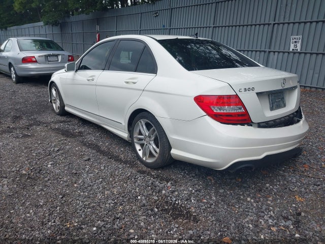 2012 Mercedes-benz C 300 Sport 4matic მანქანა იყიდება აუქციონზე, vin: WDDGF8BBXCR199896, აუქციონის ნომერი: 45895315
