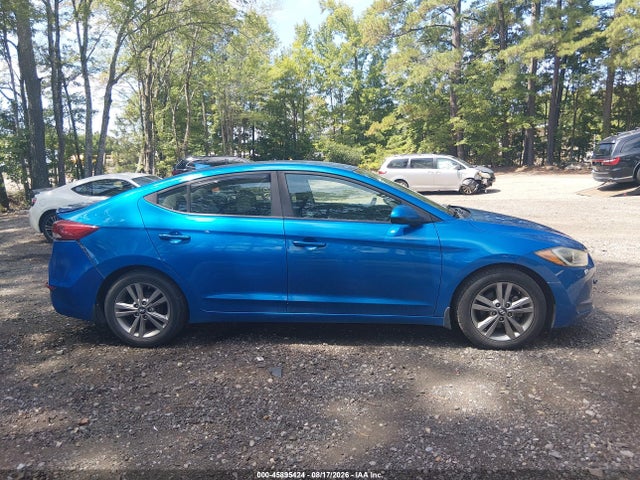 Продажа на аукционе авто 2017 Hyundai Elantra Se, vin: KMHD84LF2HU171981, номер лота: 45895424