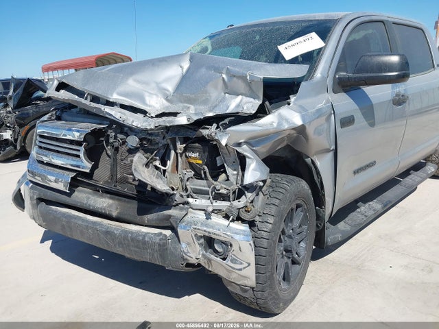 Aukcja sprzedaży 2017 Toyota Tundra Sr5 5.7l V8, vin: 5TFDW5F1XHX646727, numer aukcji: 45895492