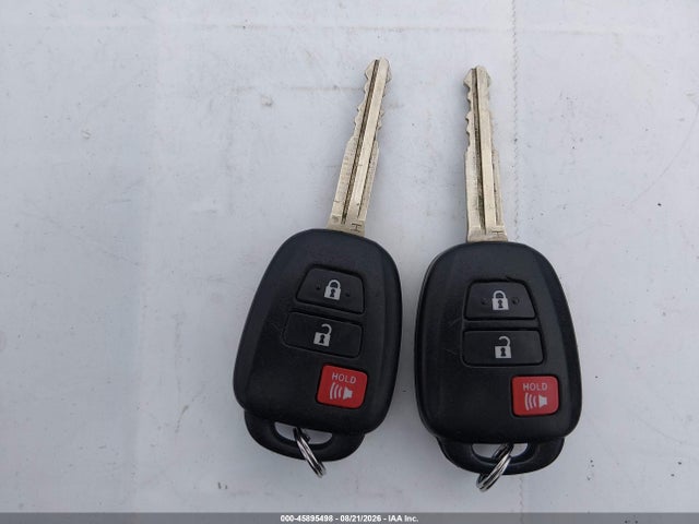 2T3ZFREV2JW480909 Toyota RAV4 LE